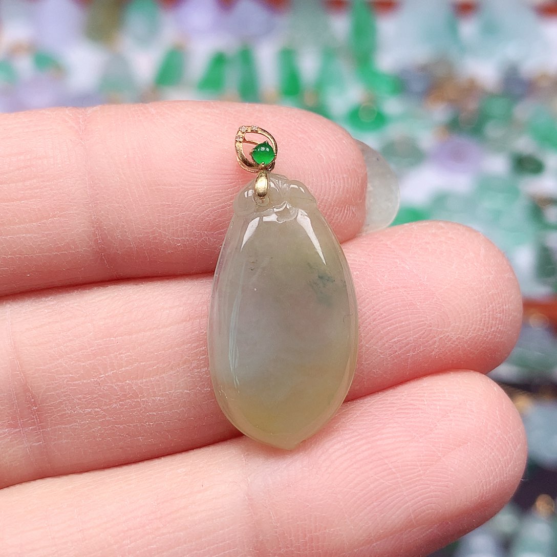 翡翠颈饰18K金镶嵌天然翡翠A货