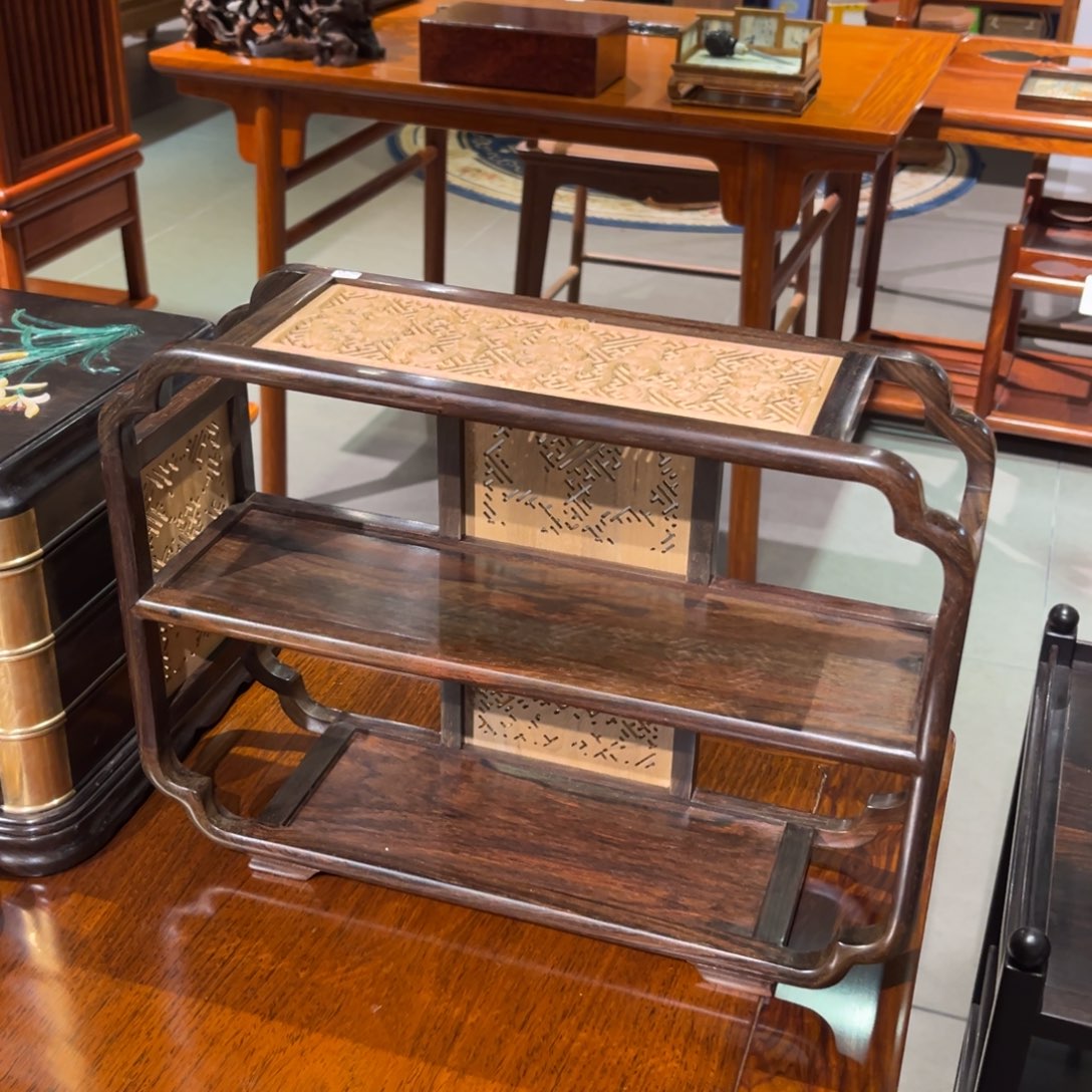 红酸枝木类成套家具