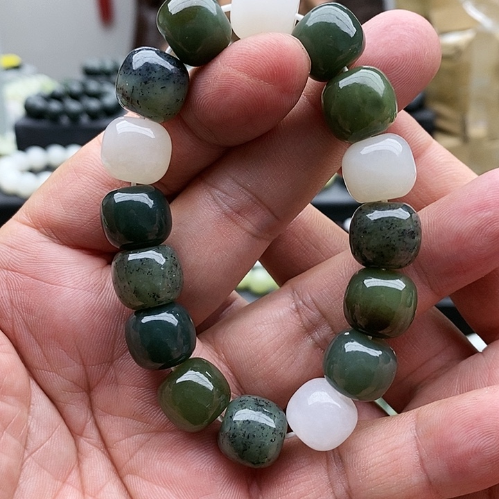 【闪购商品】未镶嵌手链和田玉14四色