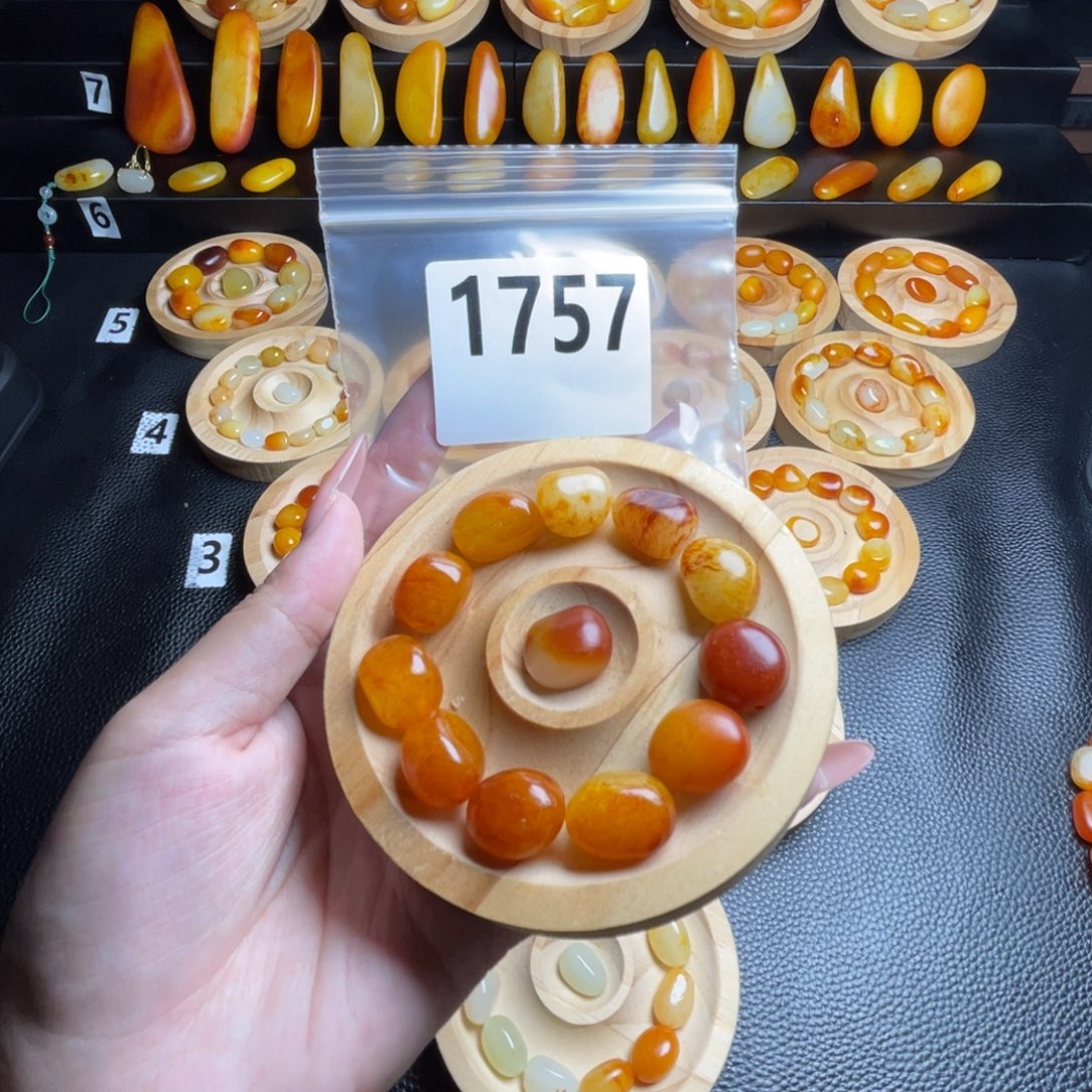 非***流手串未镶嵌和田玉