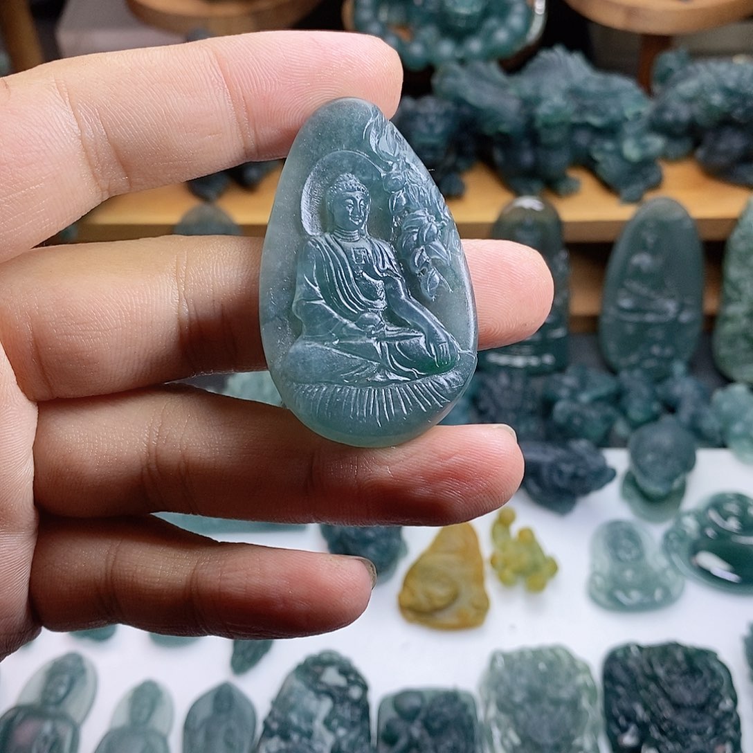 定制翡翠未镶嵌阿米