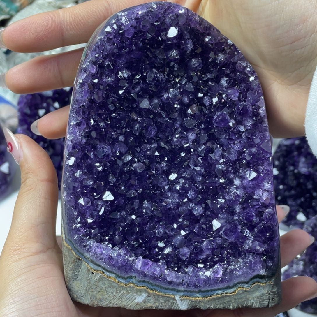 紫晶大型摆件（非配饰）未镶嵌