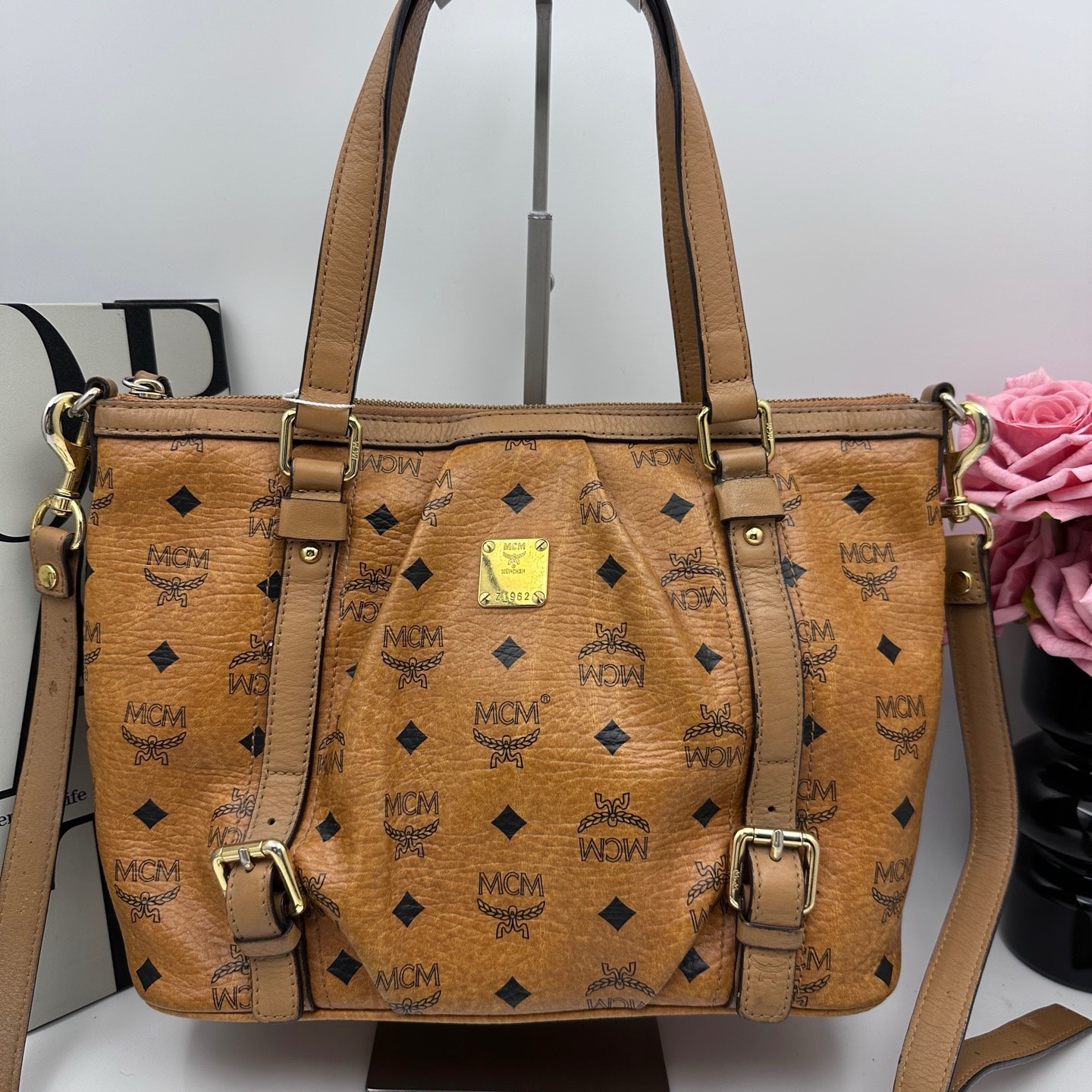 95新 MCM 7007/干邑色饺子单肩斜挎元宝包