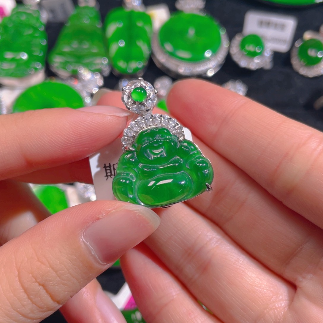 翡翠颈饰未镶嵌保a保真天然翡翠