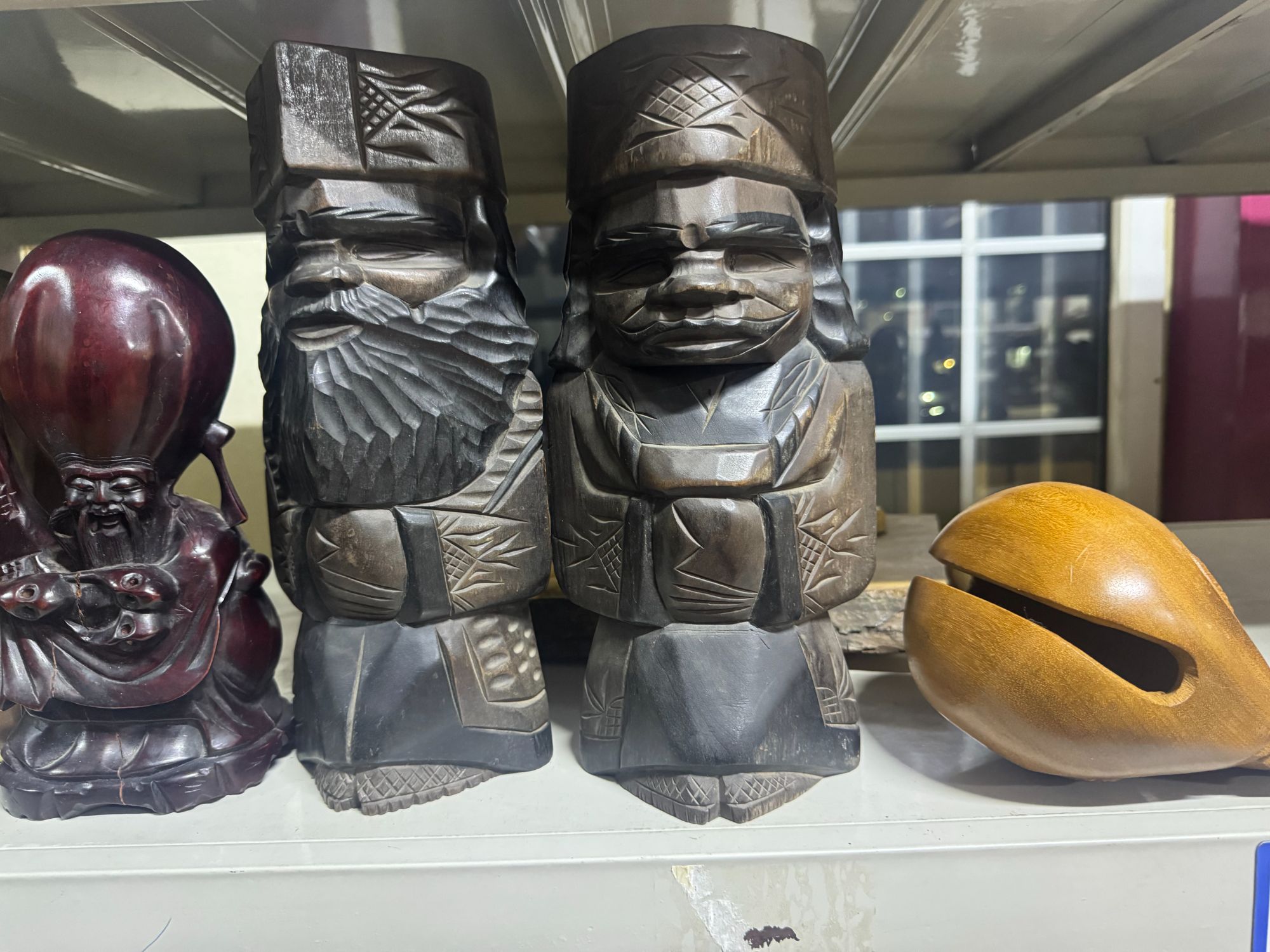 老式木雕工艺品摆件