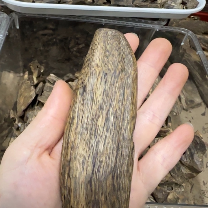 沉香沉香碎屑沉香棋楠手把件