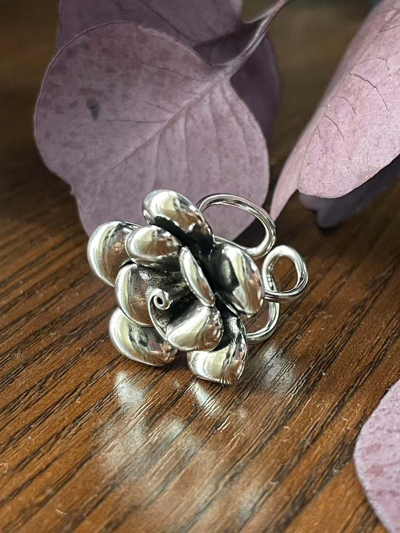 钛钢戒指 【若汐女装】时尚个性电镀钛银花朵戒指