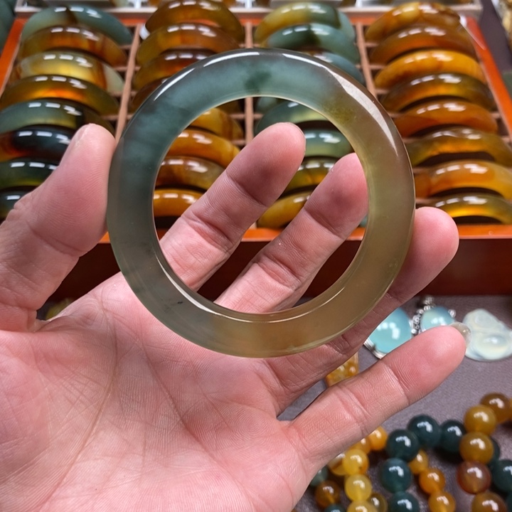 蛇纹石玉手镯手把件未镶嵌阿*