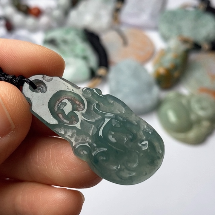 翡翠未镶嵌颈饰翡翠