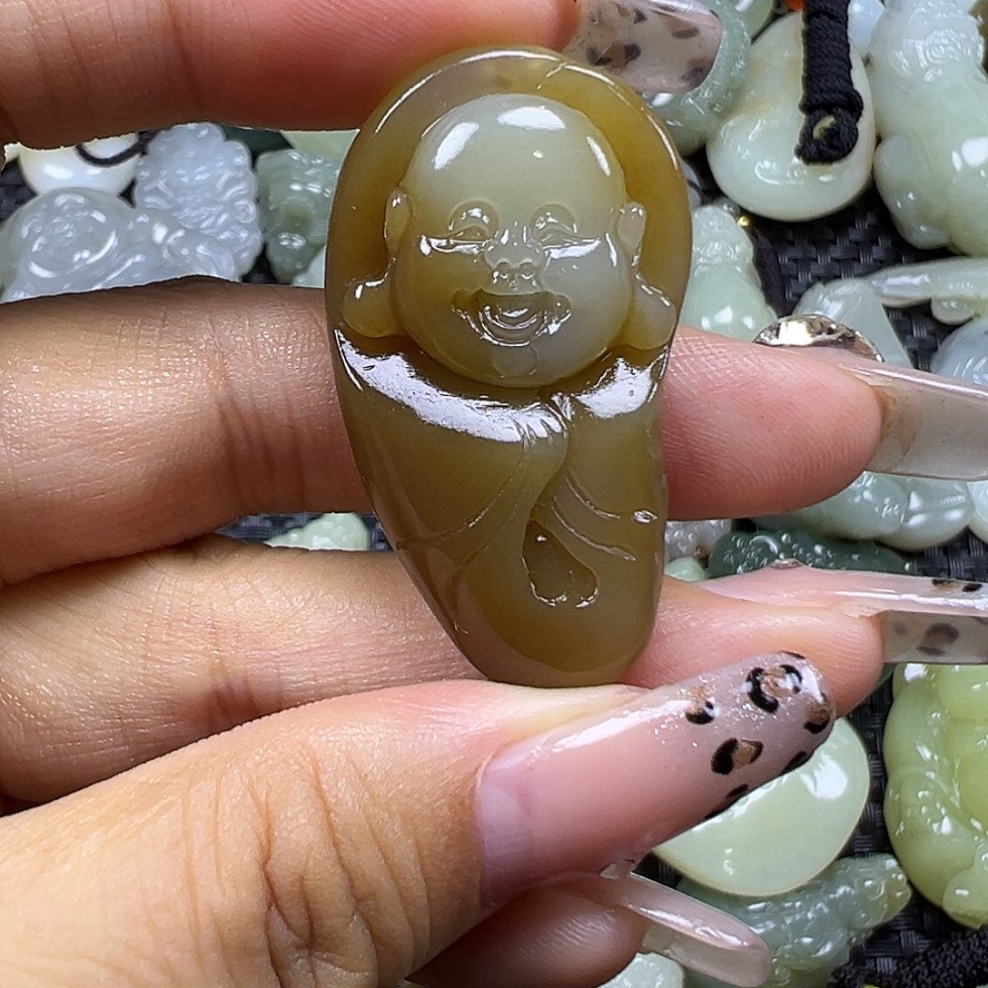 颈饰未镶嵌和田玉