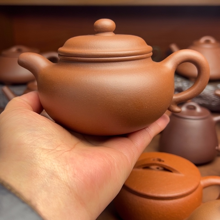 茶壶紫砂半手工容量240