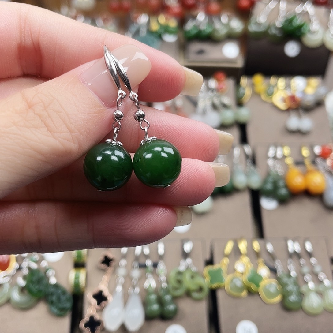 和田玉银S925镶嵌耳饰