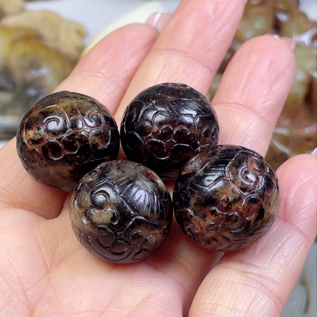 和田玉颈饰未镶嵌慧*