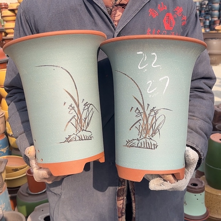 紫砂紫砂花盆和一