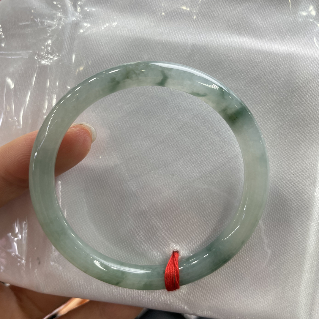 飘花满色51.7圈天然缅甸翡翠a货