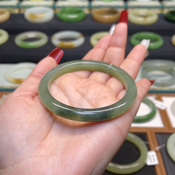 和田玉手镯未镶嵌55