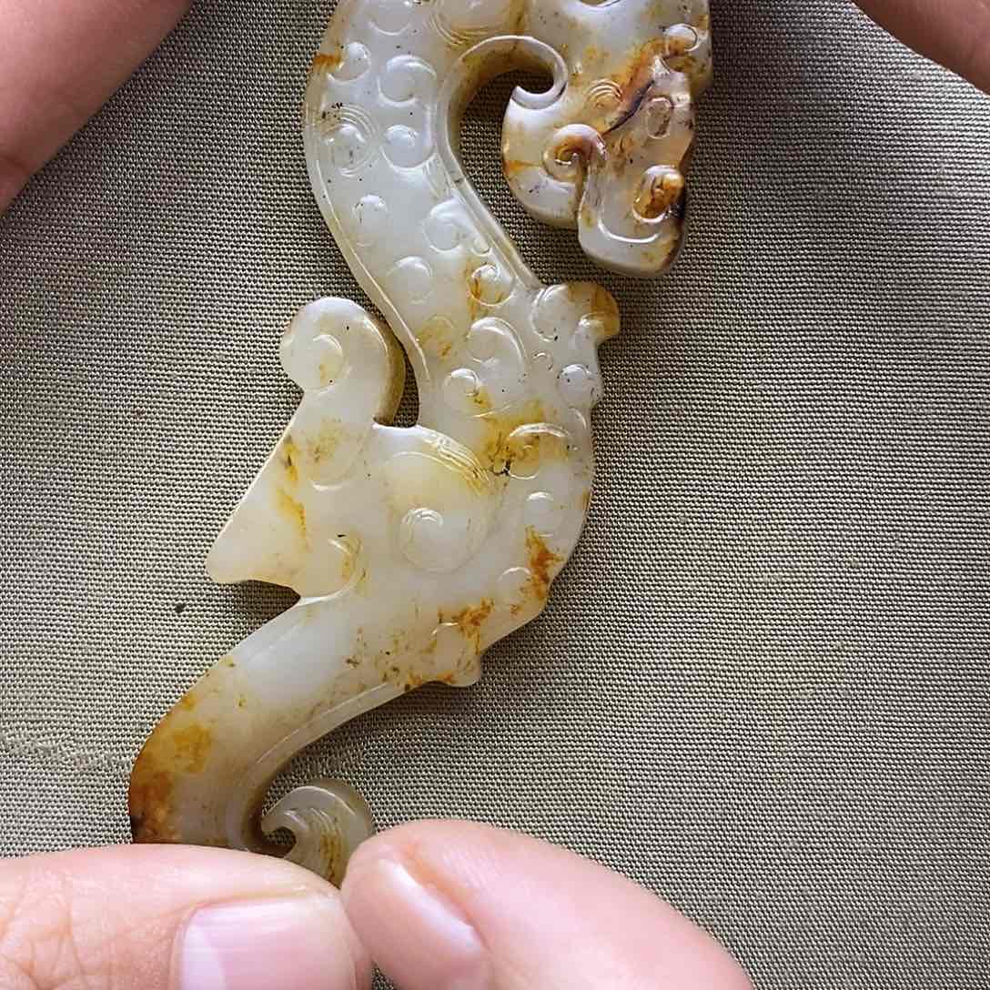 和田玉（糖玉）挂件未镶嵌灿****痛