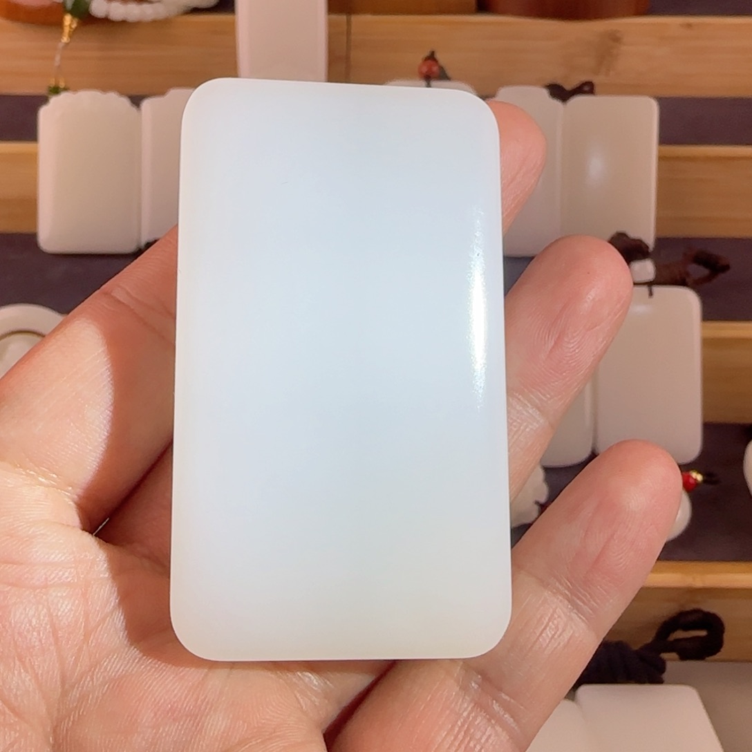 和田玉颈饰未镶嵌慕*