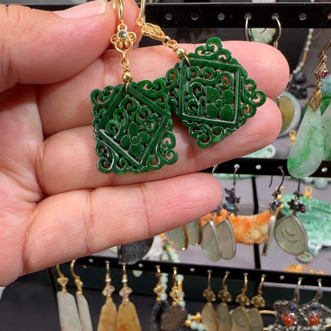 翡翠颈饰未镶嵌仿古