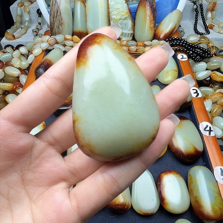 和田玉颈饰未镶嵌扬**航