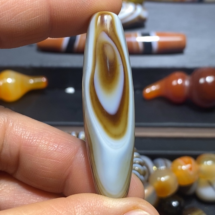 阳***嘉玛瑙/玉髓未镶嵌挂件