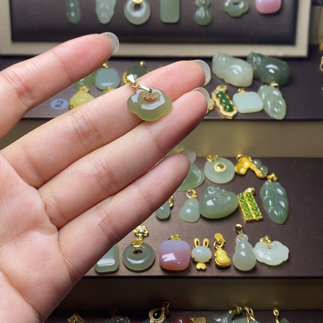 和田玉颈饰银S925镶嵌