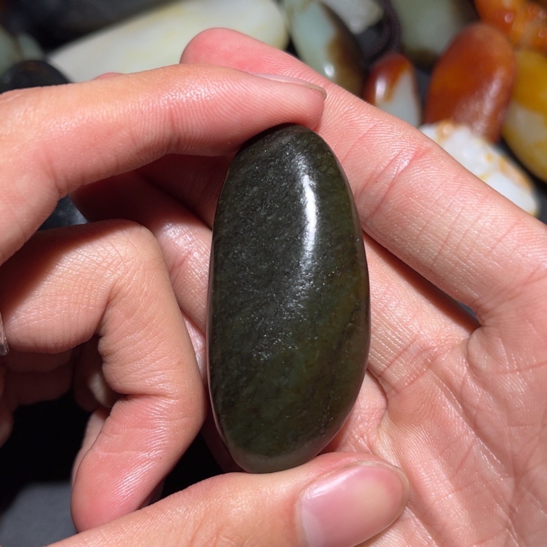 和田玉未镶嵌珠宝奇石