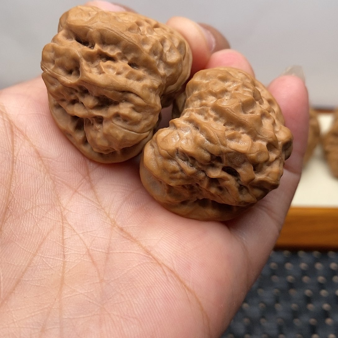 文玩核桃吊坠边37全品