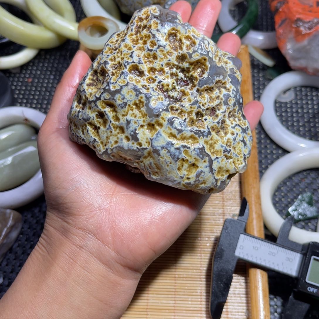 未镶嵌和田玉车挂