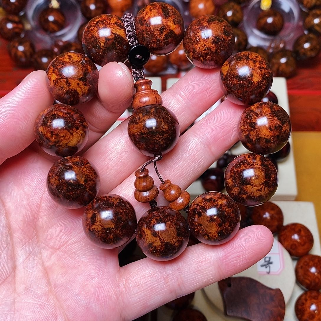 黄花梨/降香黄檀1****n海南黄花梨