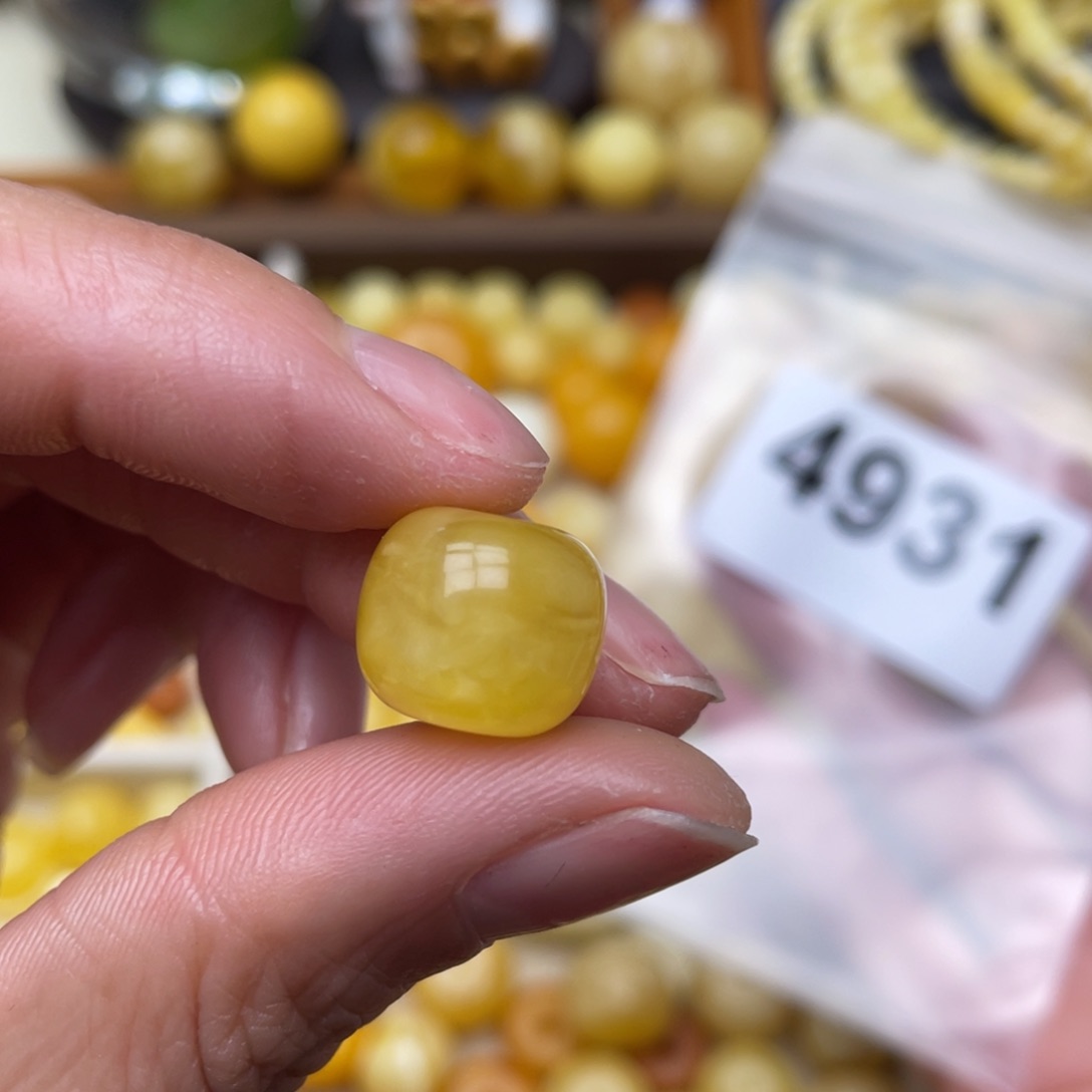 蜜蜡珠宝奇石未镶嵌13.4