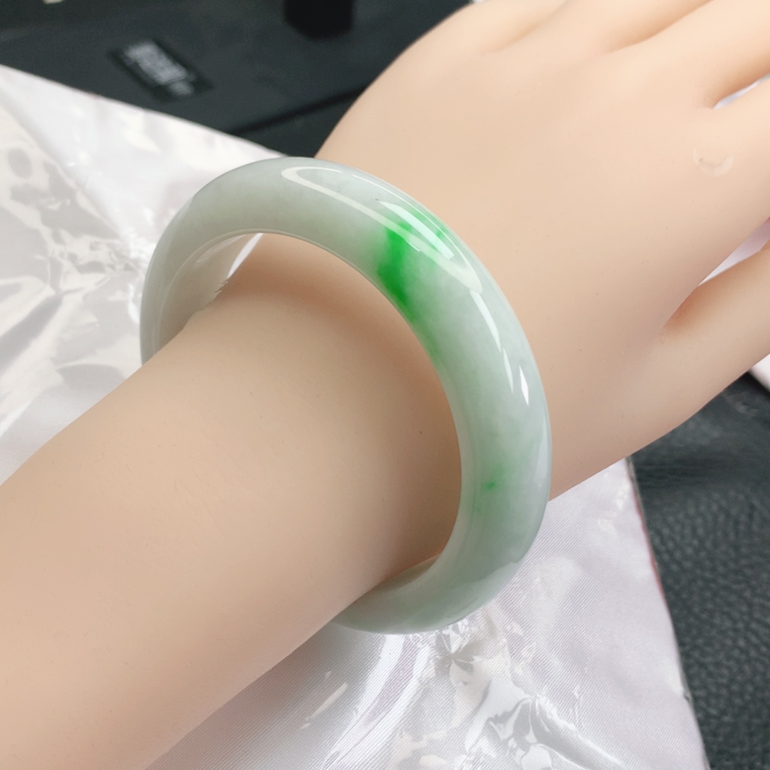 翡翠未镶嵌手镯翡翠58.1白底青飘阳绿正圈