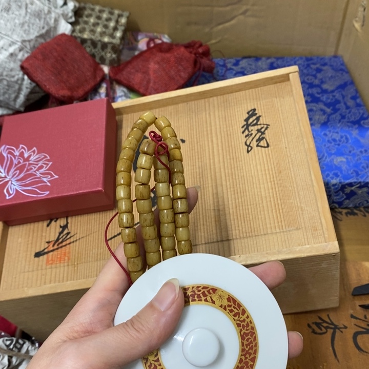 瓷片哈中古工艺品一件