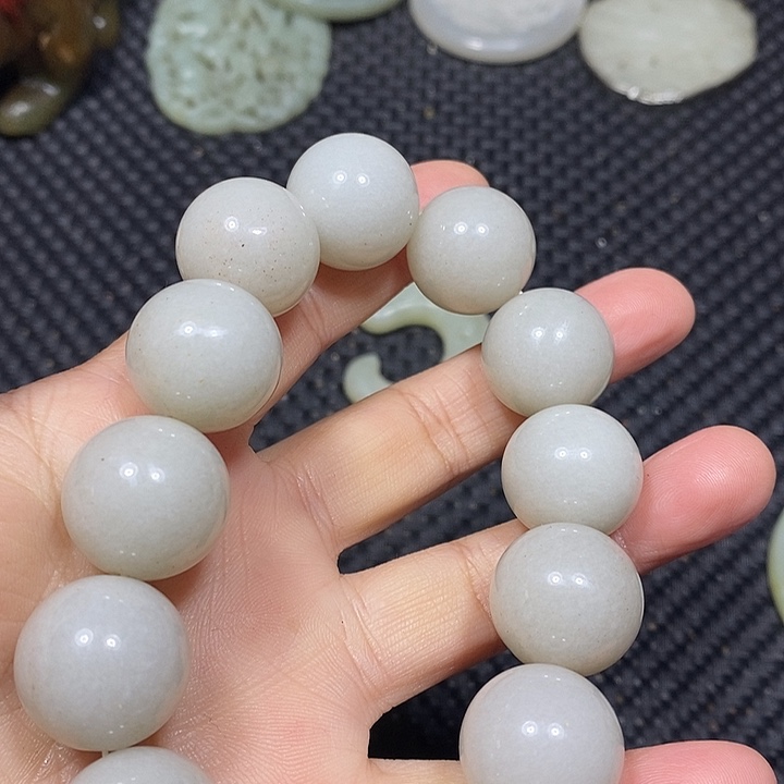 白玉菩提吊坠好物