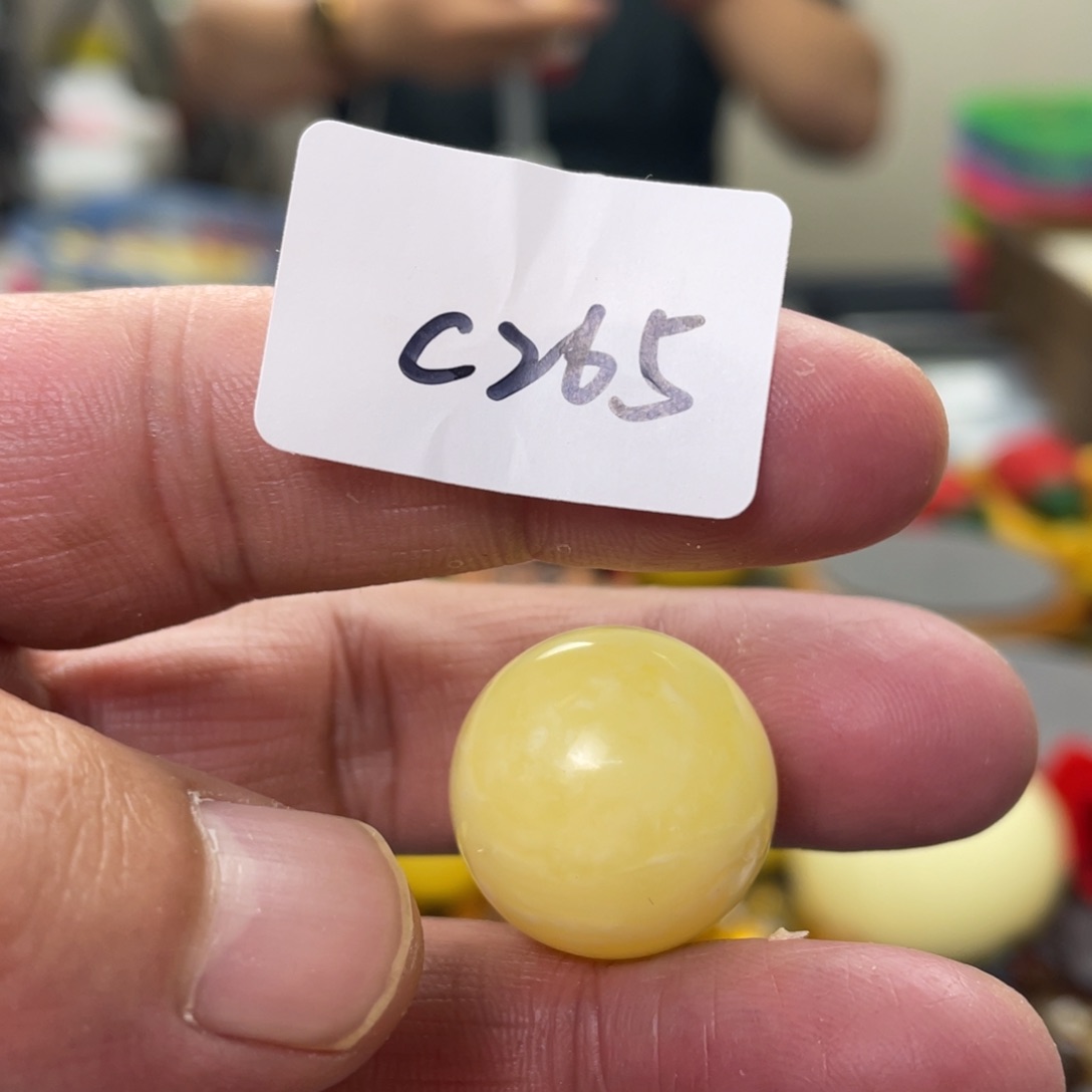 手链琥珀未镶嵌多样性发，发其中一件