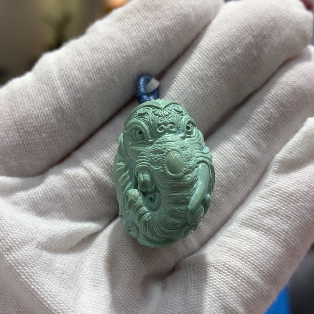 绿松石吊坠未镶嵌