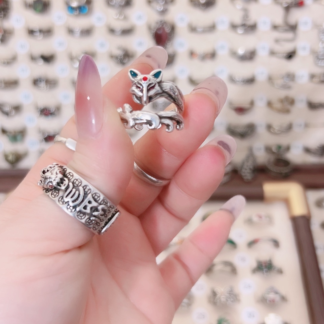 铜合金上开口九尾狐