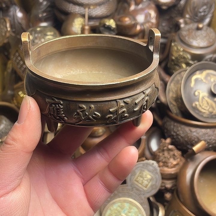诚信经营铜器摆件