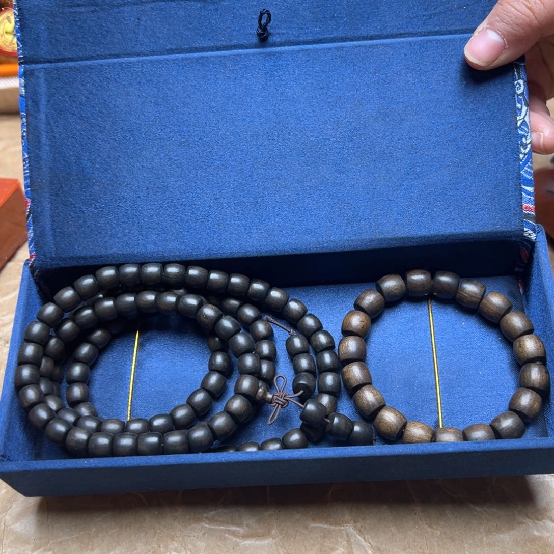 大叶紫檀（黑酸枝木类）