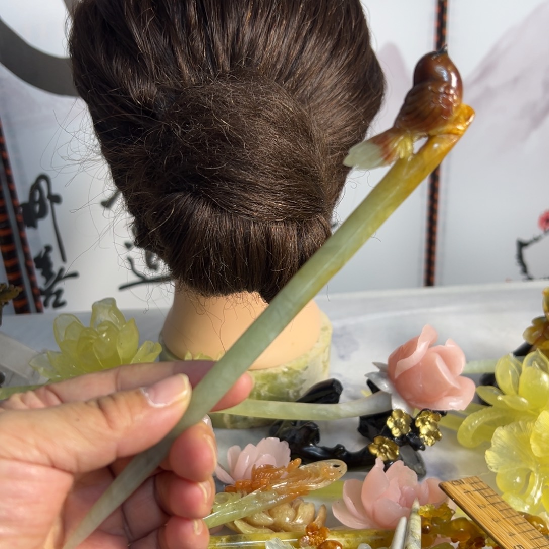 蛇纹石玉未镶嵌发饰