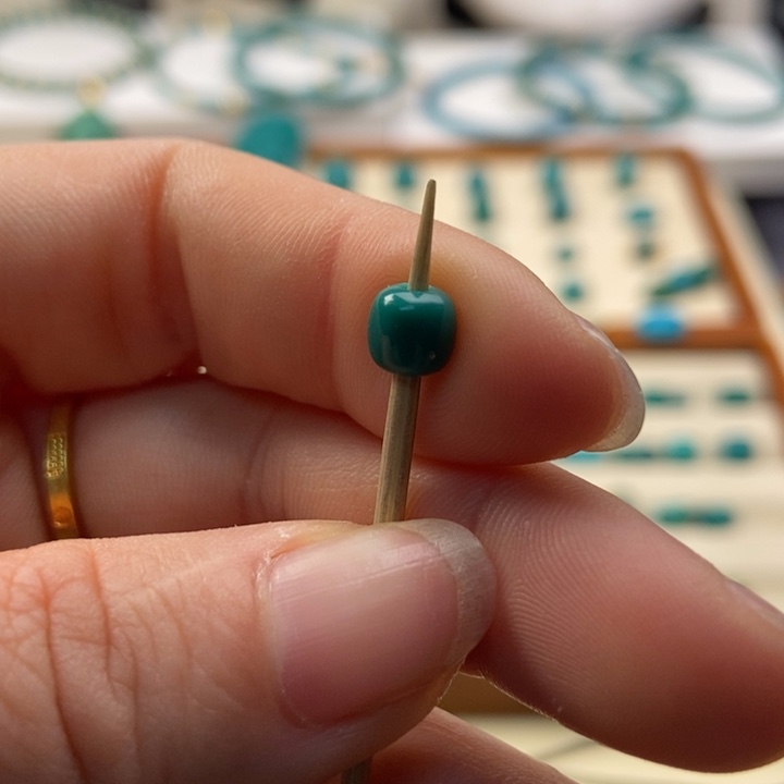 绿松石配饰未镶嵌