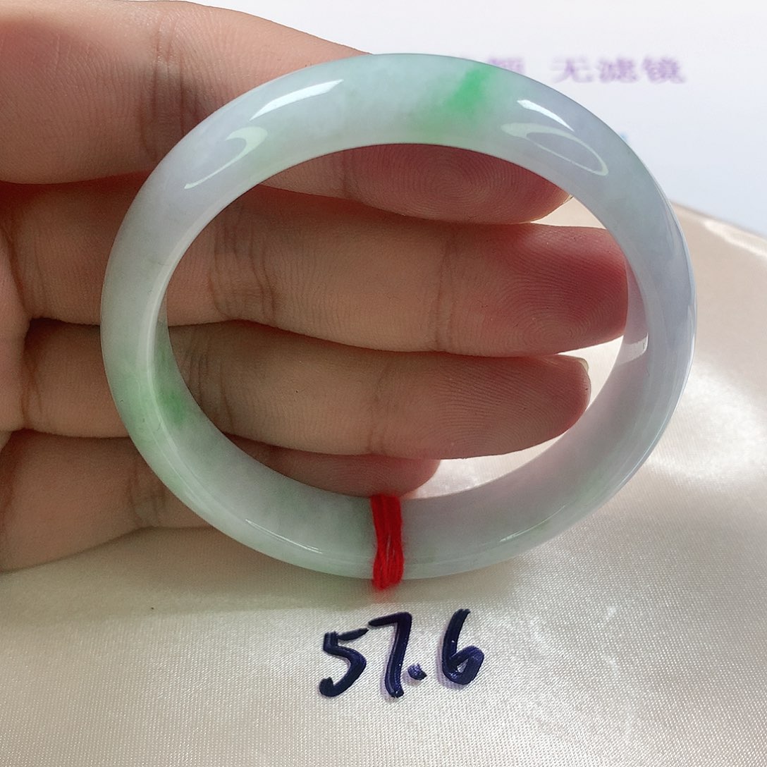 翡翠手镯未镶嵌306号