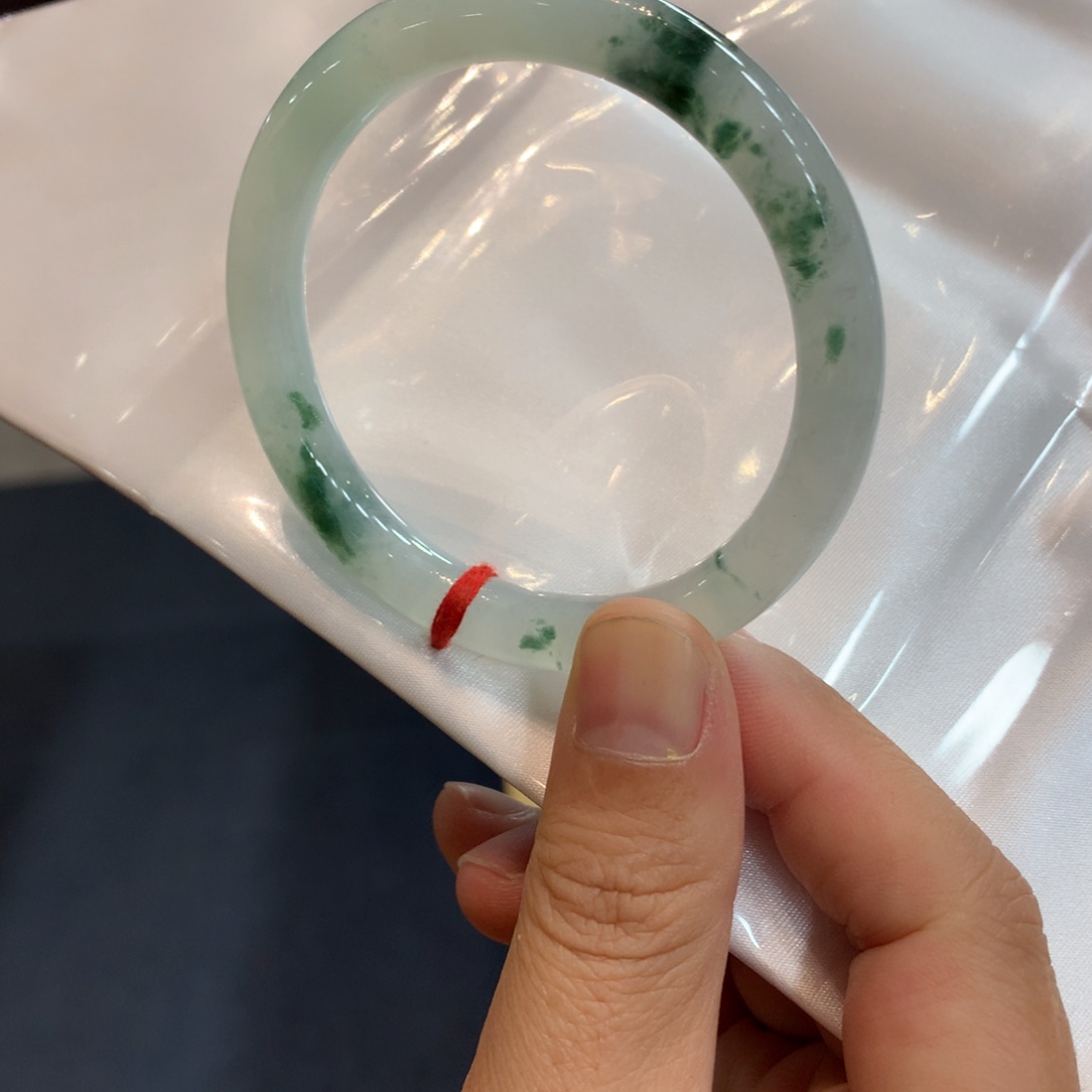 翡翠未镶嵌手镯手镯
