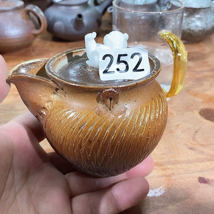 我们的确是一个人的