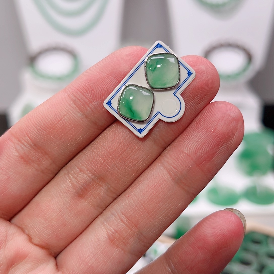 石英质玉银S925镶嵌耳钉