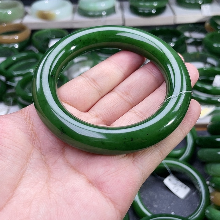和田玉（碧玉）手镯未镶嵌