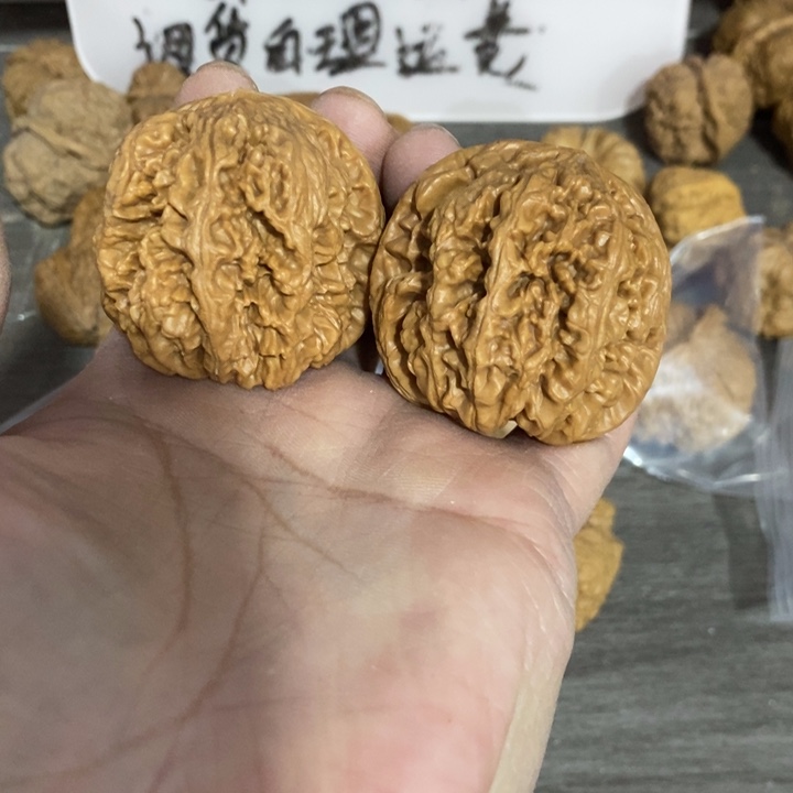 小***栋文玩核桃把件哈哈哈