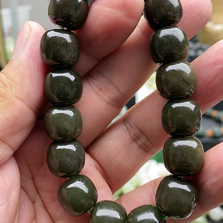 【闪购商品】未镶嵌手串和田玉14糖