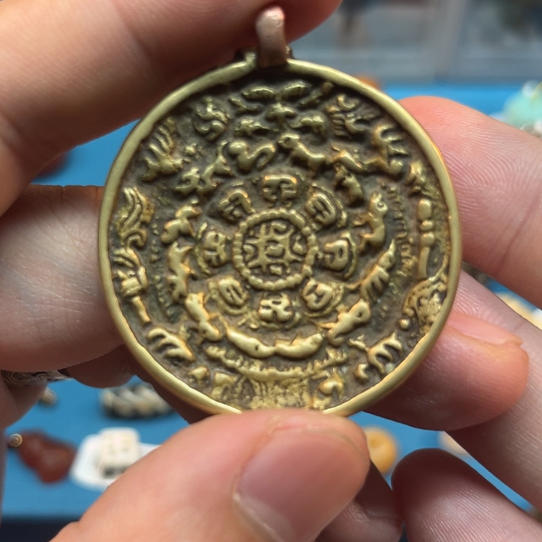 灰*狼好看的好看的好看