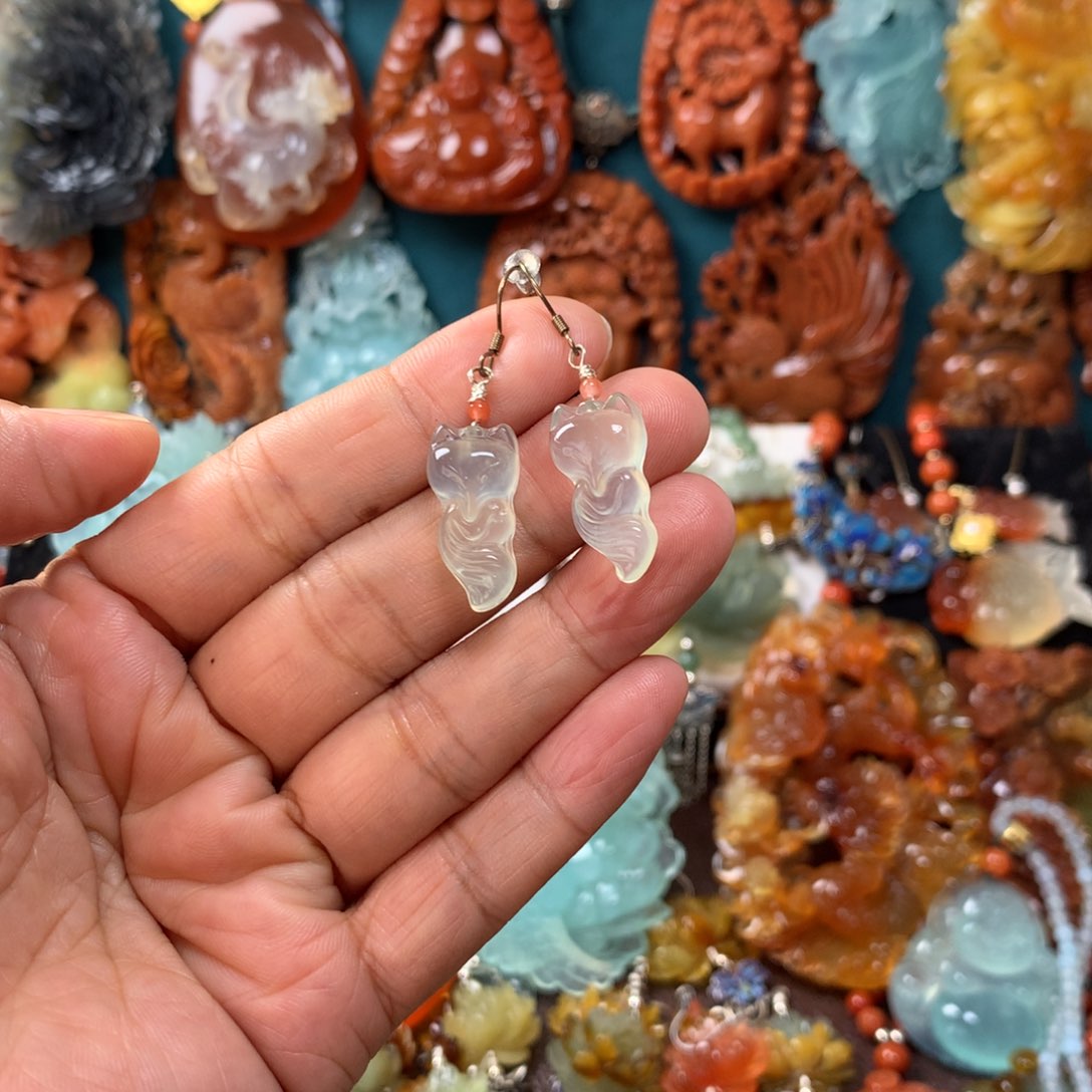 蛇纹石玉耳坠未镶嵌